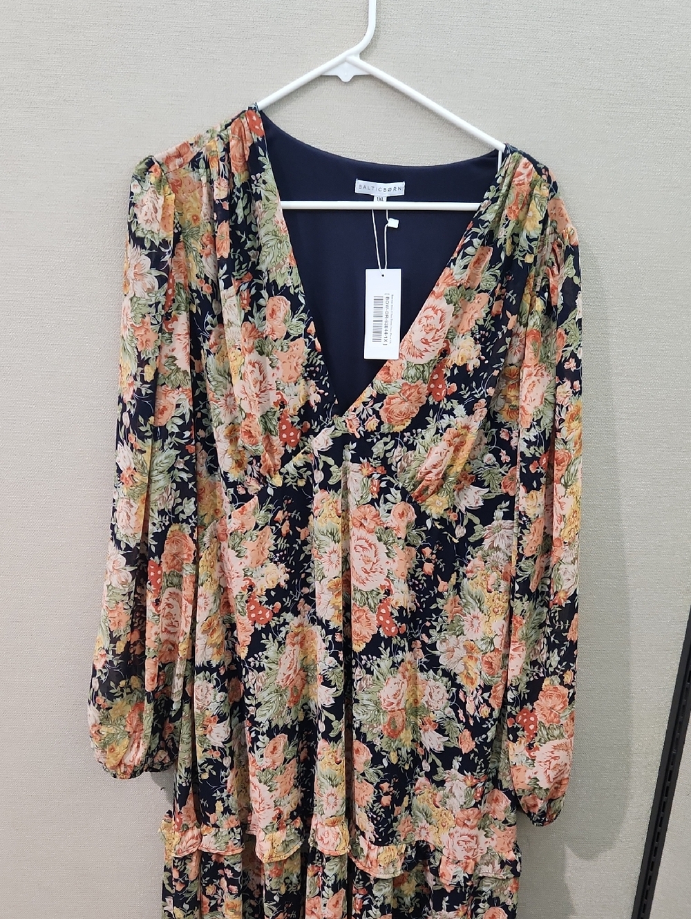 Baltic Born Bowman Deep V Maxi Dress Size 1X - Picture 3 of 16